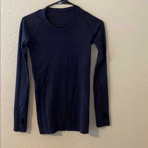 Lululemon Swiftly top